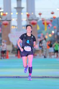 BIB: 5598
                            <button type="button" onclick="openModal(21767214)" class="btn btn-primary btn-sm float-right btn-popup" data-toggle="modal" data-target=".modal-high-quality">
                        <i class="fas fa-shopping-cart"></i> Add to Cart
                    </button>
                                            <button type="button" onclick="isThisMe(21767214, true)" class="btn btn-success btn-sm float-right btn-popup btn-isme hidden" data-toggle="tooltip" data-placement="bottom" title="นี่คือรูปของคุณใช่ไหม คลิกที่นี่เพื่อเอาเข้าอัลบั้ม">
                        <i class="fas fa-plus"></i> Add to album
                    </button>
                    <button type="button" onclick="isThisMe(21767214, false)" class="btn btn-warning btn-sm float-right btn-popup btn-isnotme hidden">
                        <i class="fas fa-ban"></i> Remove from album
                    </button>